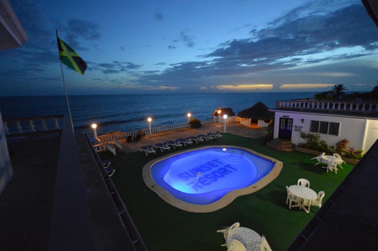 تريجر آيلاند بيتش Beyond Sunset Resort & Villas المظهر الخارجي الصورة