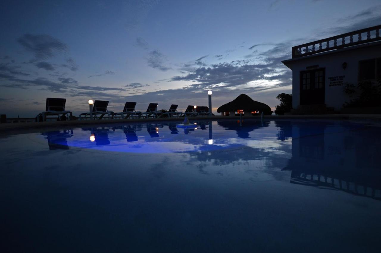 تريجر آيلاند بيتش Beyond Sunset Resort & Villas المظهر الخارجي الصورة